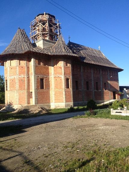 Biserica - exterior